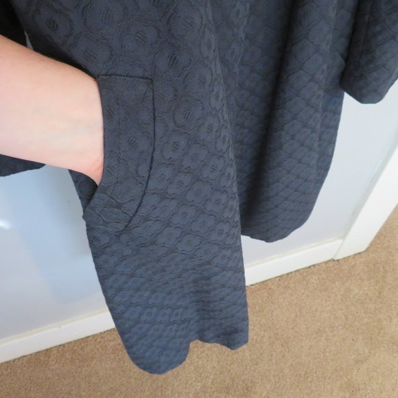 Navy blue jacquered overcoat - Picture 9 of 12